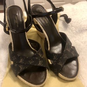 Almost new Louis Vuitton wedge shoes